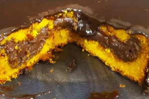 Receita de Bolo de Cenoura com Recheio de Chocolate: Sabor Irresistível